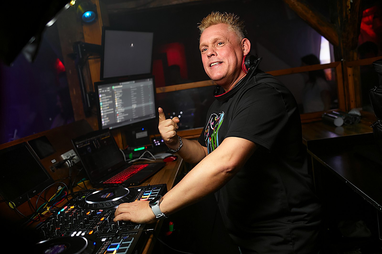 Tom Wilcox live an den Decks